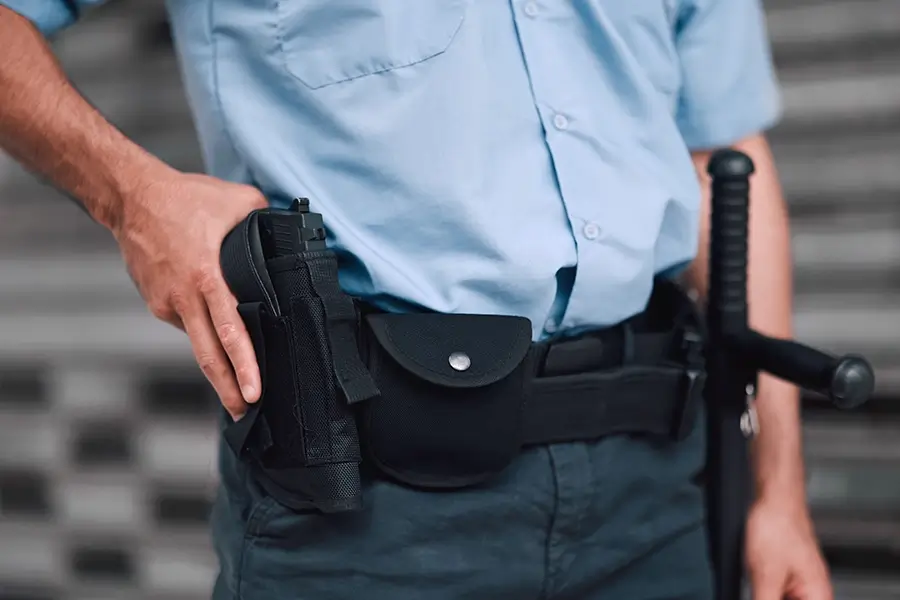 When Your Business Needs an Armed Security Guard in St. Louis, MO